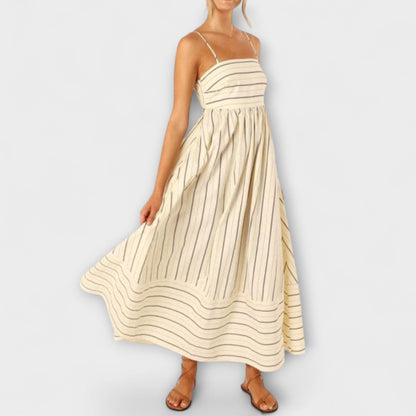 Svea - Maxi Dress in Soft Bloom